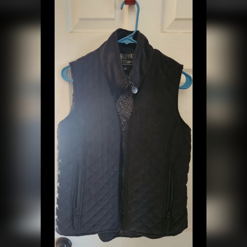 Outback Trading Company Women’s Quilted Vest Medium Black Western Outdoor Zip